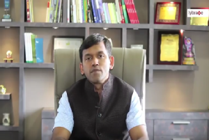 Symptoms and diagnosis of Coronary Artery Blockage<br/><br/>Hello everybody. This is Dr. Rohit Sa...