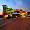 Dr. Dheeraj Mishra, Aditya Birla Memorial Hospital Image 1